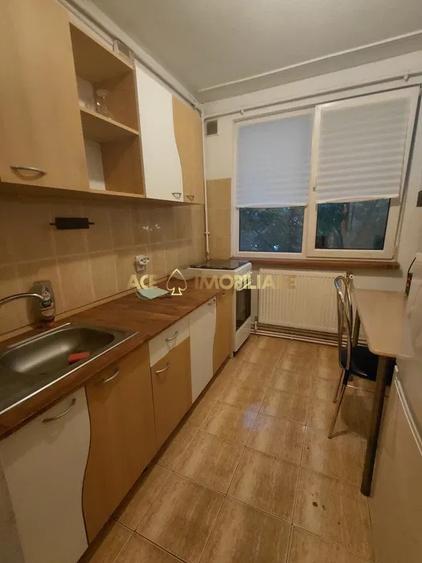 Apartament cu 2 camere decomandat, mobilat în Obor
