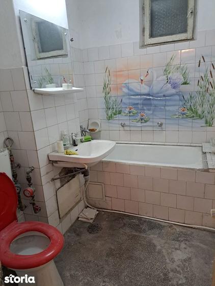 Apartament cu 3 camere decomandat în Decebal