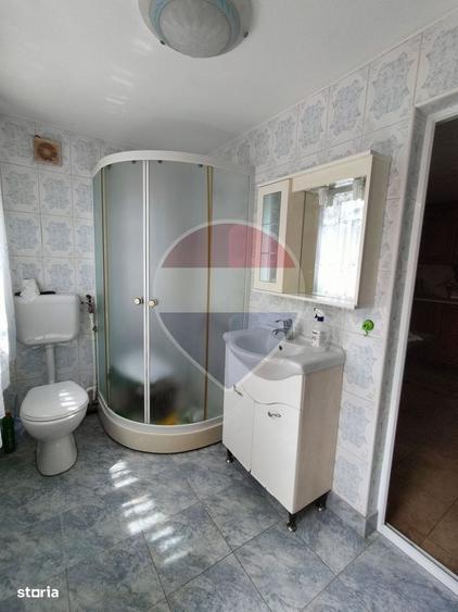 Casă cu 4 camere în Tărtășești