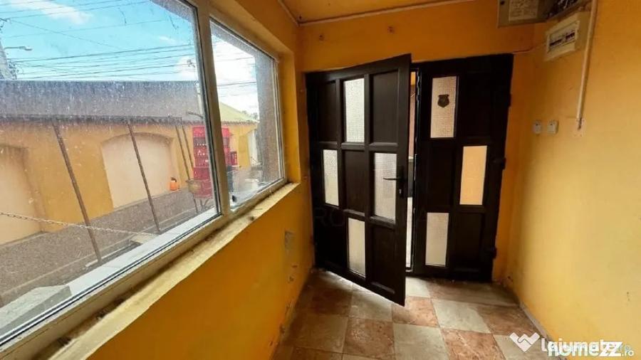 Casă cu 4 camere cu Teren 157 Mp în Sud