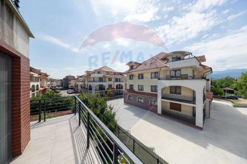 Apartament cu 3 camere semidecomandat în Tractorul