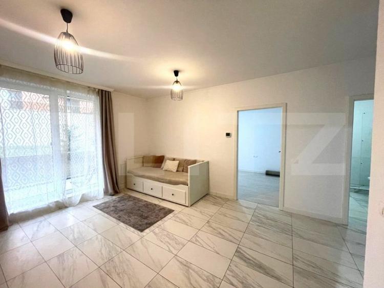 Apartament cu 2 camere semidecomandat în Chinteni