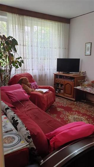 Apartament cu 2 camere semidecomandat în Hipodrom