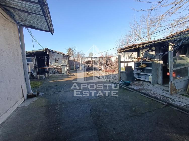 Casa individuala cu teren generos 2158mp, front 12m, liva... - 1