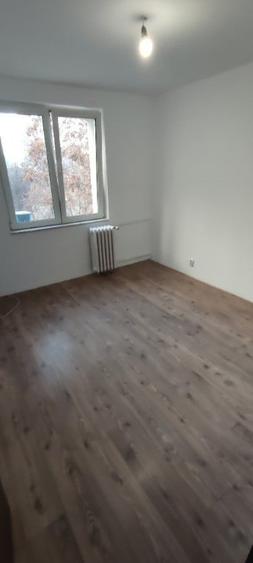 Apartament cu 2 camere decomandat în Titan