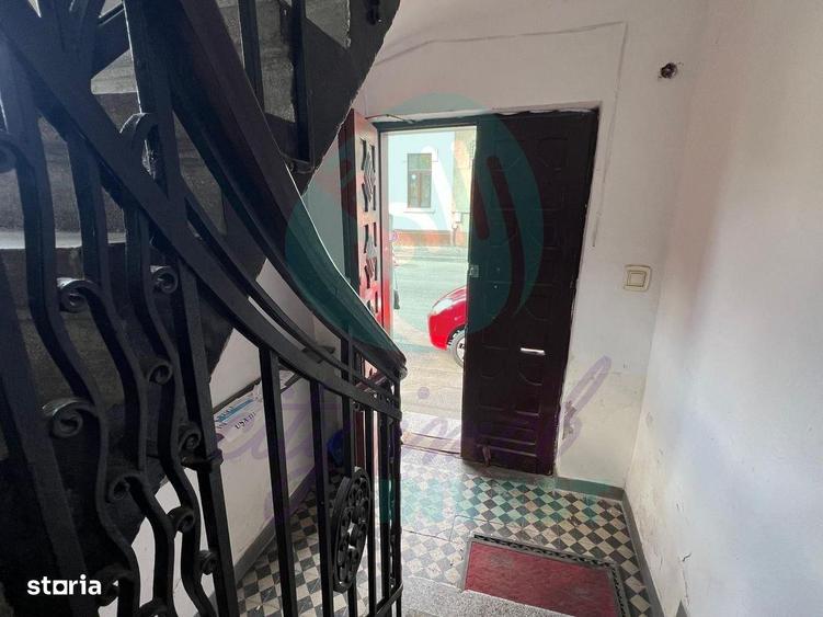 Apartament cu 4 camere, mobilat în Unirii
