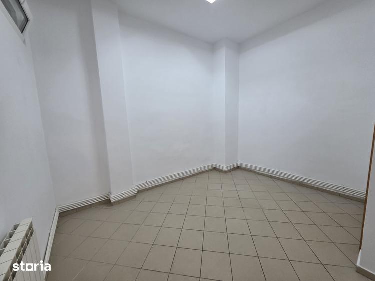 Spațiu comercial, de 68 mp, în Republicii