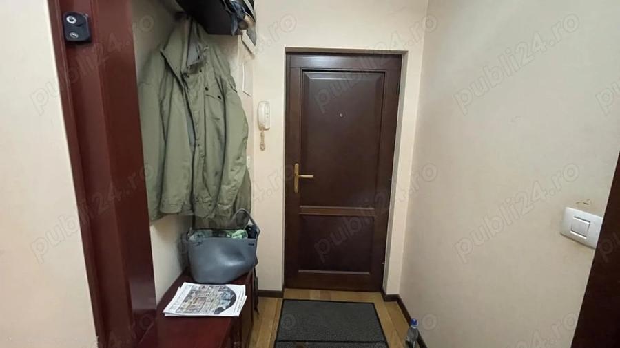 Apartament cu 4 camere decomandat în Bucovina