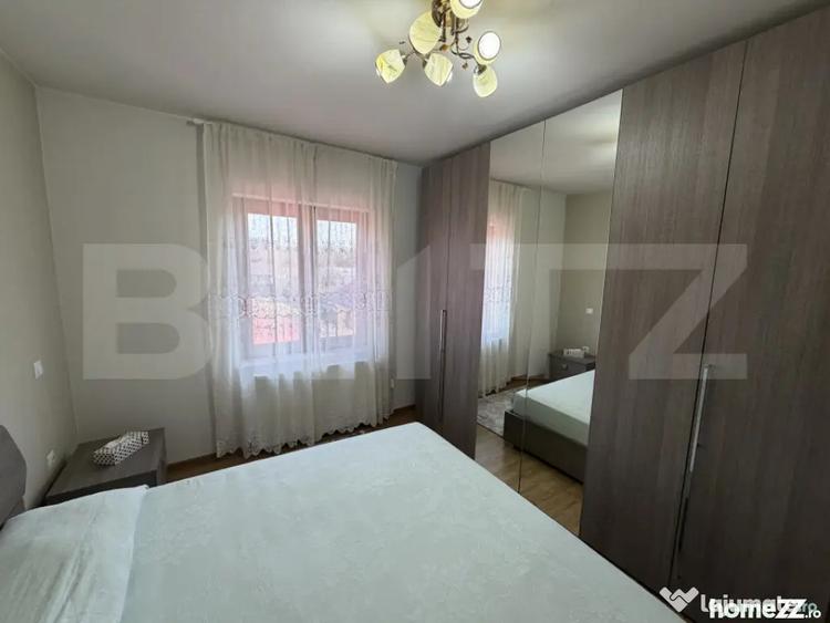 Casă cu 5 camere cu Teren 800 Mp în Surduc