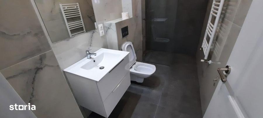 Apartament cu 2 camere decomandat, mobilat în Central