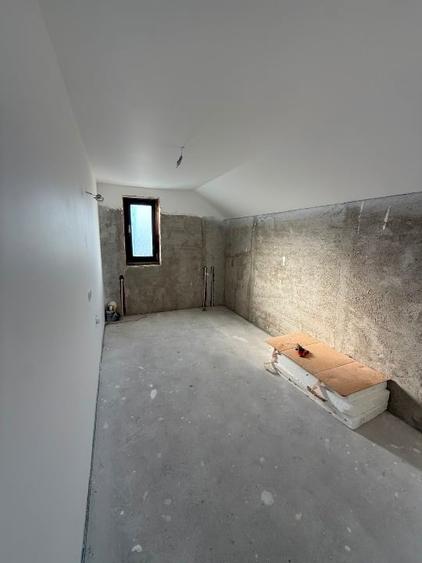 Casă individuală cu 5 camere cu Teren 520 Mp în Tărtășești