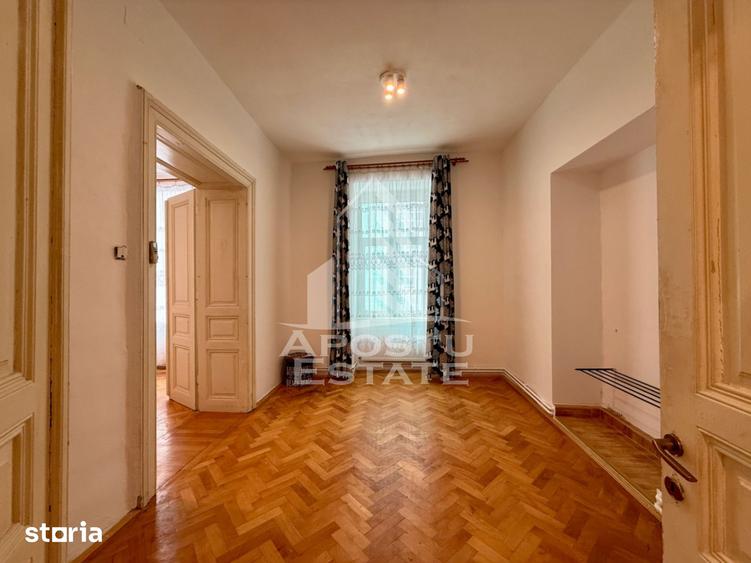 Apartament cu 2 camere, mobilat în Ultracentral