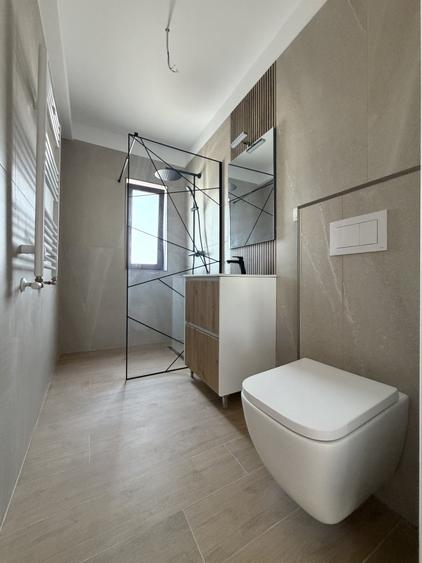 Duplex cu 4 camere cu Canalizare în Covaci