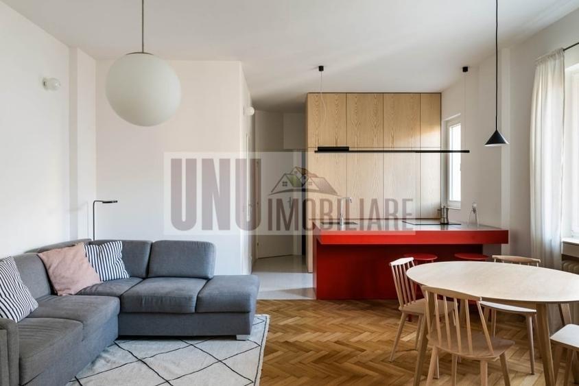 Apartament cu 2 camere decomandat în Vișani