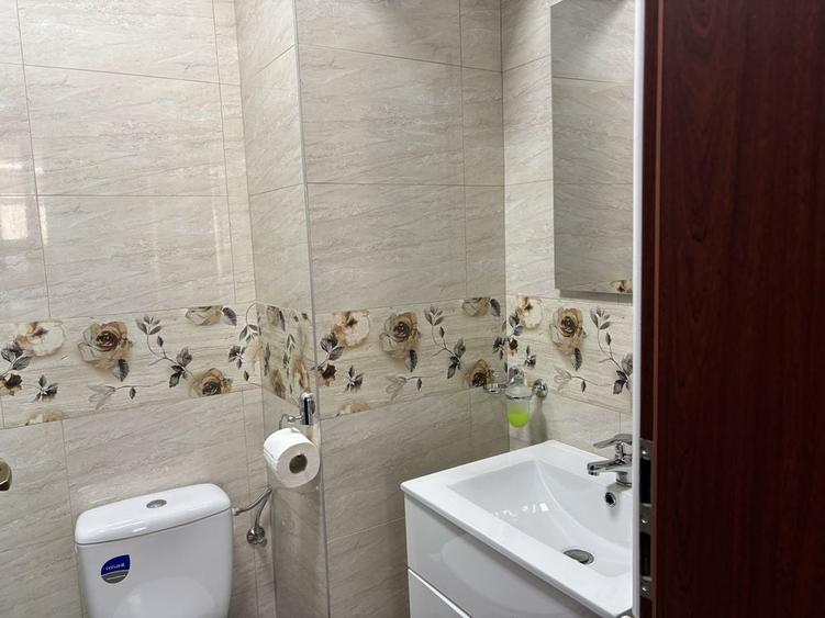 Casă cu 4 camere cu Teren 500 Mp în Central