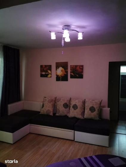Apartament cu 2 camere semidecomandat în Mihai Bravu