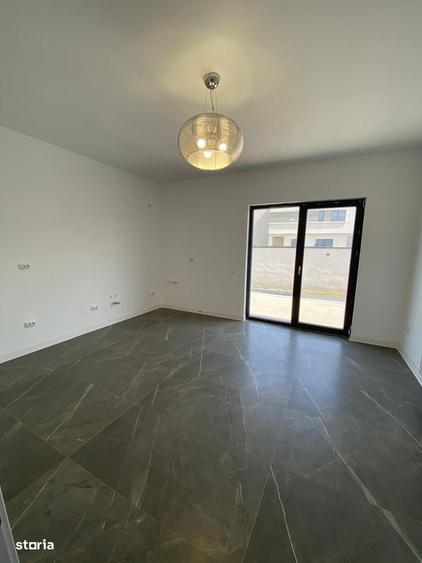 Casă cu 3 camere în Central