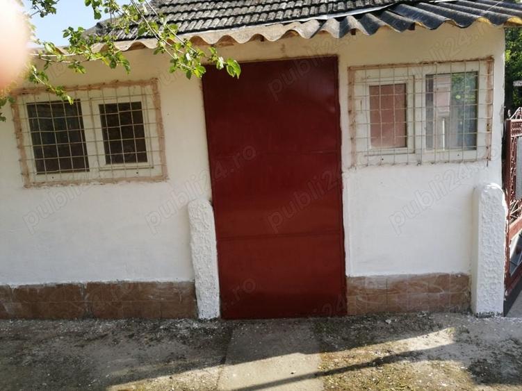 Casă cu 4 camere cu Teren 132 Mp în Central