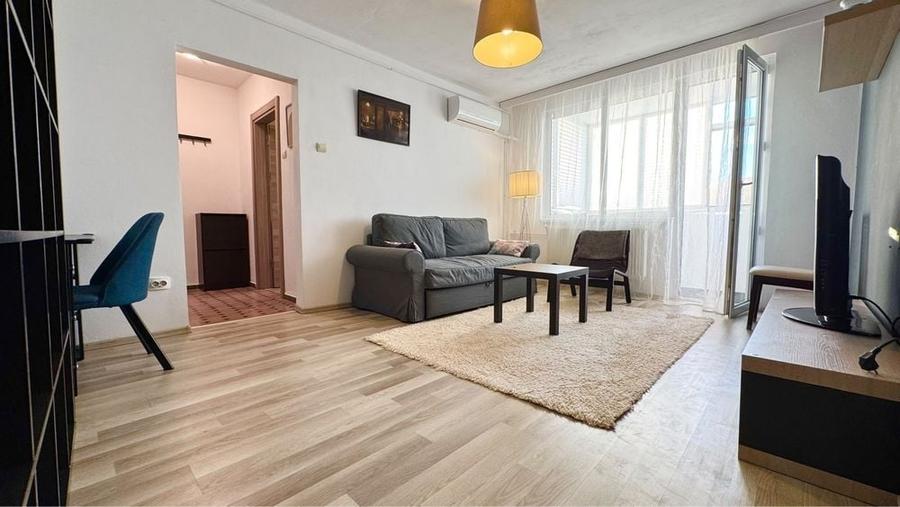 Apartament cu 2 camere semidecomandat în Berceni