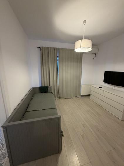 Garsonieră decomandată în Central