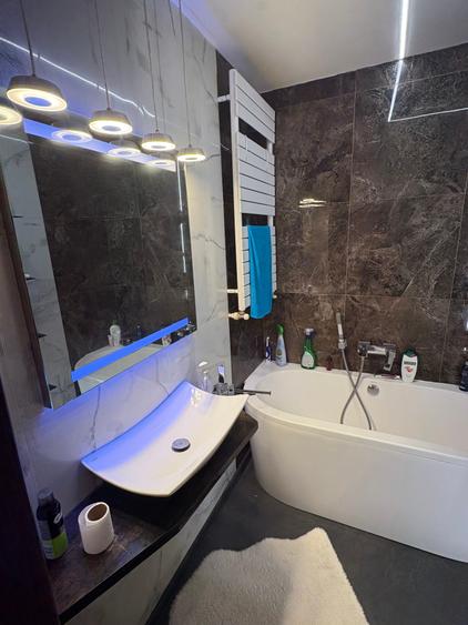 Apartament cu 2 camere decomandat în Floreasca