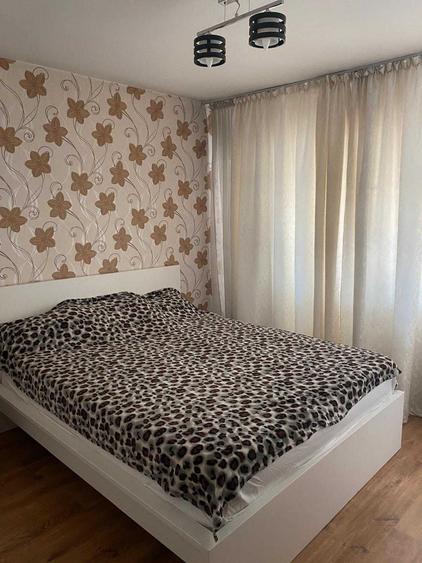 Apartament cu 3 camere decomandat în Dobroești
