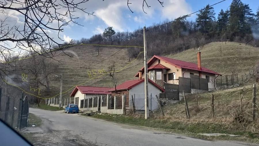Teren de 4400 mp, în Central