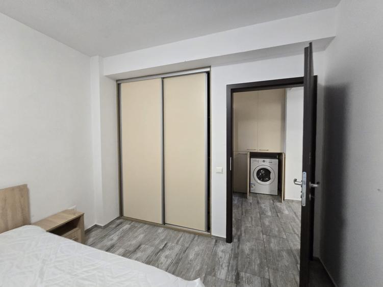 Apartament cu 2 camere semidecomandat, mobilat în Primo