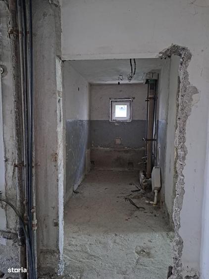 Apartament cu 2 camere decomandat în Carpați 2