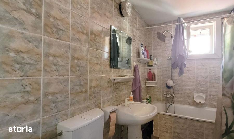 Casă cu 3 camere cu Teren 481 Mp în Mărăști