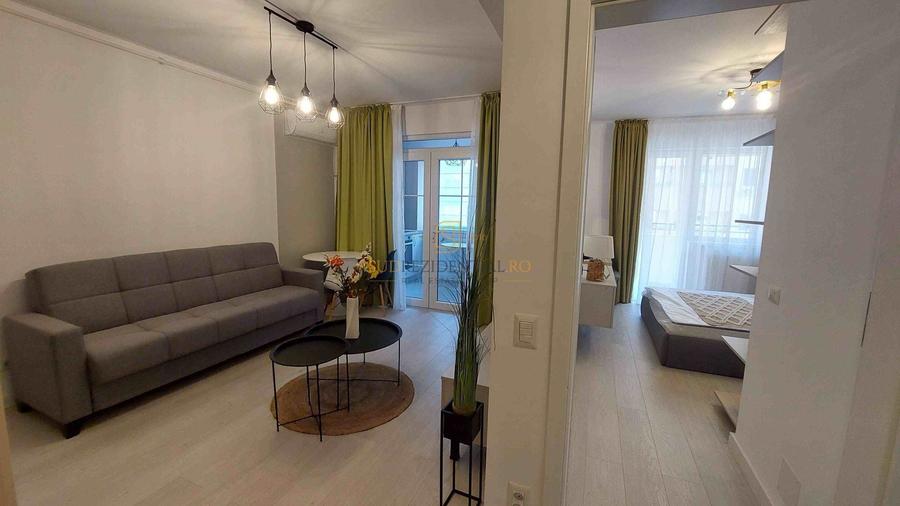 Apartament cu 2 camere semidecomandat, mobilat în Apărătorii Patriei