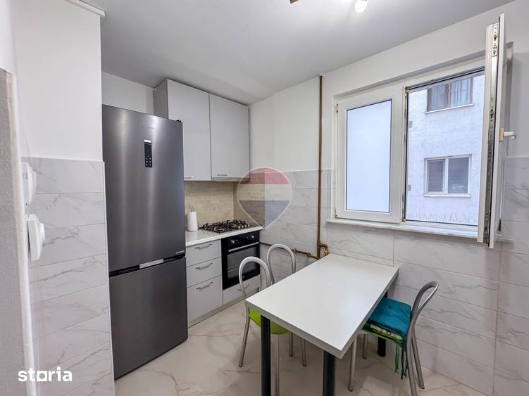 Apartament cu 2 camere semidecomandat în Pantelimon