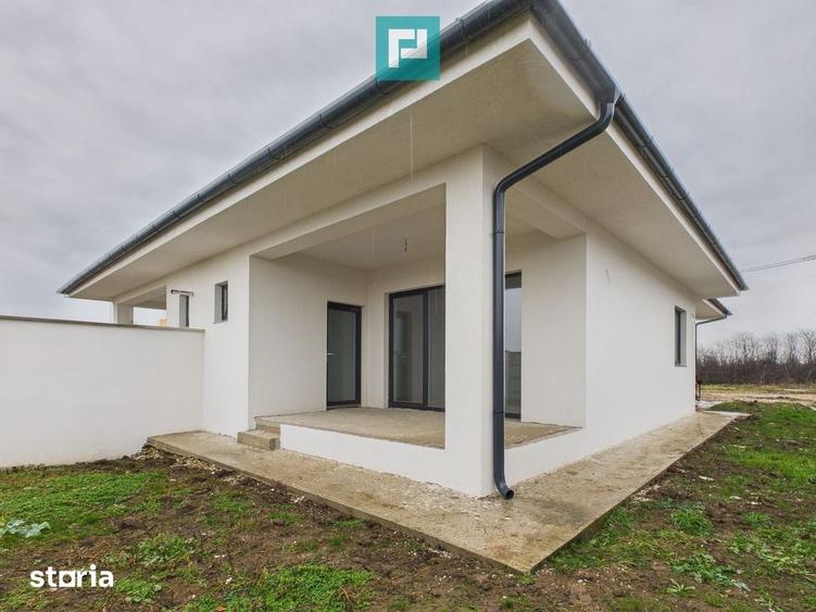 Casă cu 3 camere cu Teren 250 Mp în Tokai