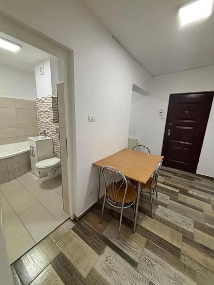 Garsonieră decomandată în Aradului