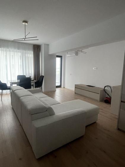Apartament cu 2 camere semidecomandat în Central