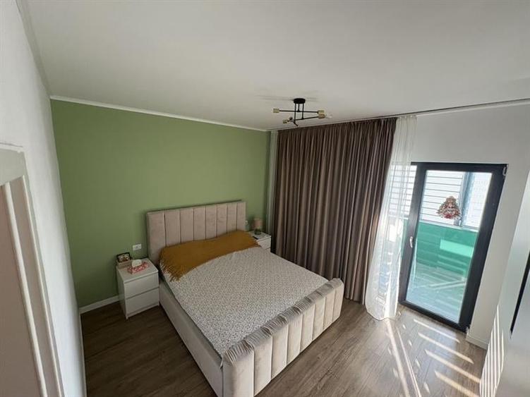 Apartament cu 2 camere, mobilat în Central