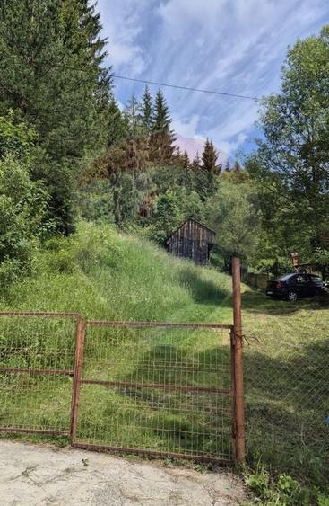 Casă cu 3 camere cu Teren 863 Mp în Dolhești
