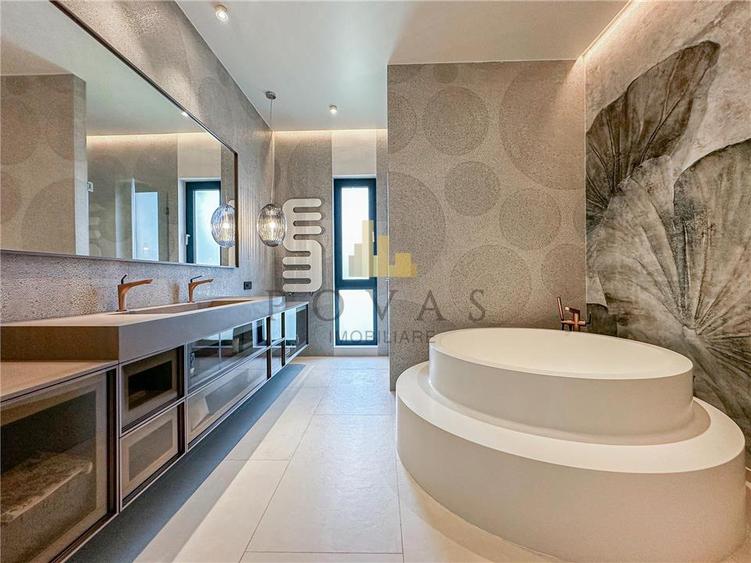 Apartament cu 6 camere decomandat, mobilat în Iancu Nicolae