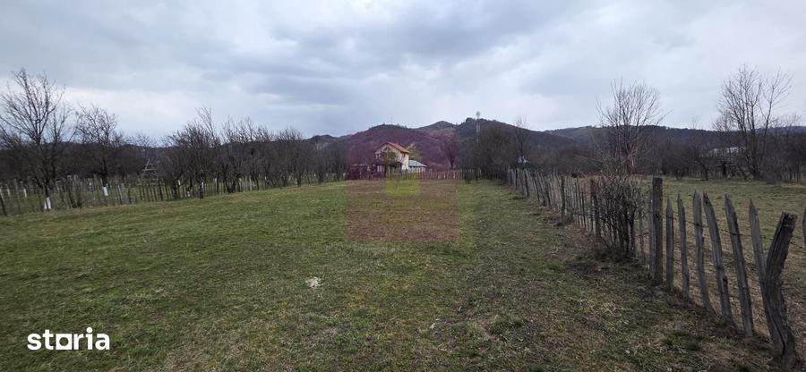 Teren de 734 mp, în Brebu