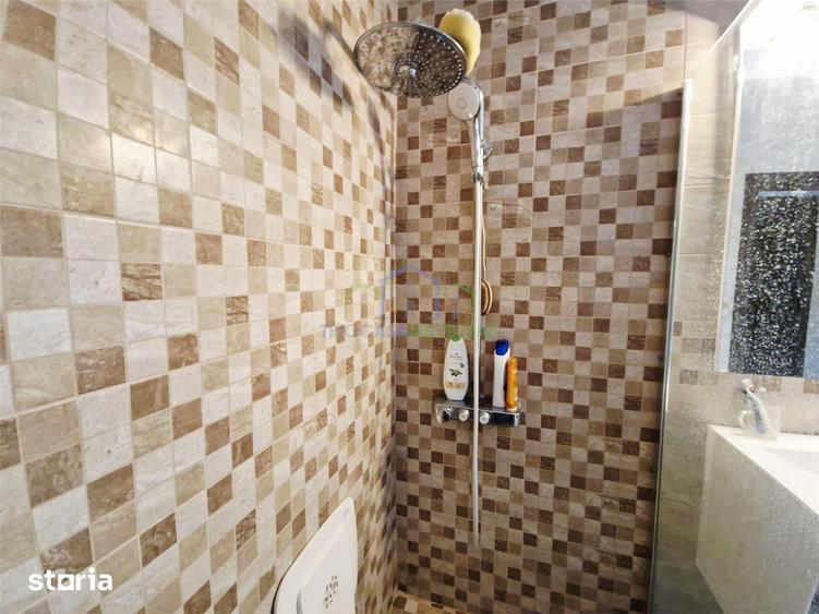 Casă cu 5 camere cu Teren 2936 Mp în Coșoveni