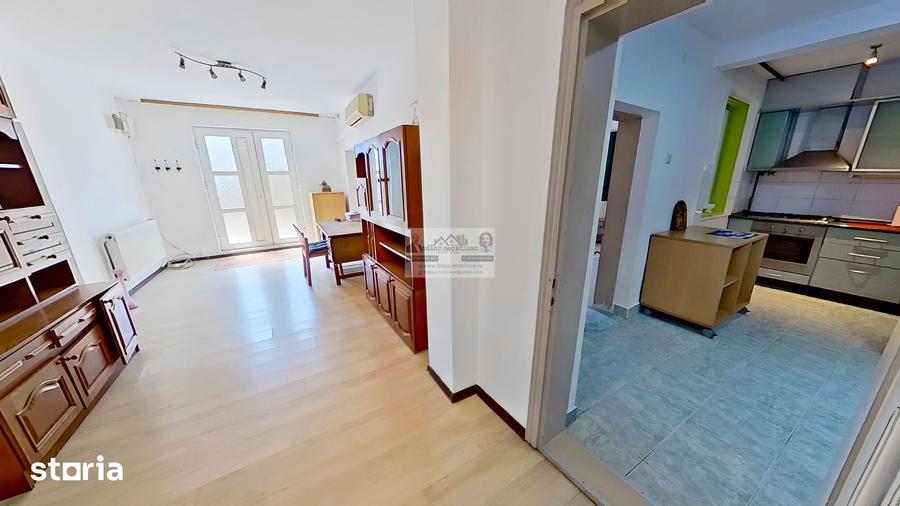 Casă cu 3 camere cu Teren 200 Mp în Central