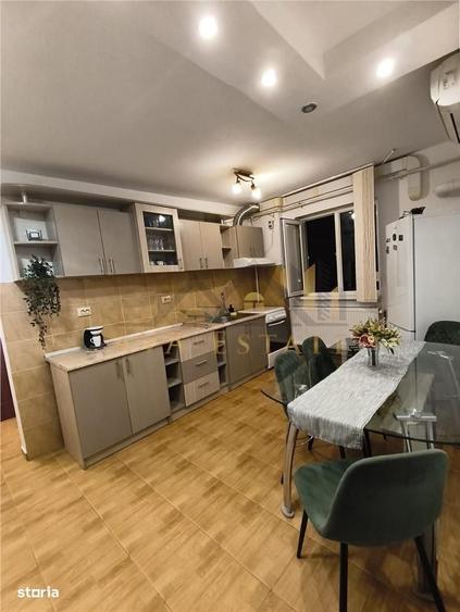 Apartament cu 3 camere semidecomandat în Cetății