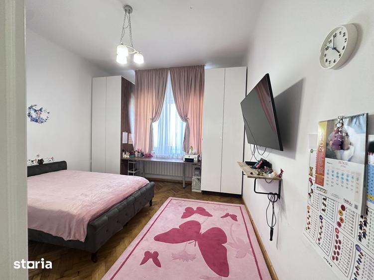 Casă cu Teren 200 Mp în Centrul Civic