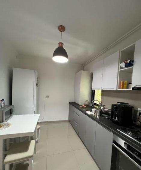 Apartament cu 2 camere decomandat, mobilat în Dacia