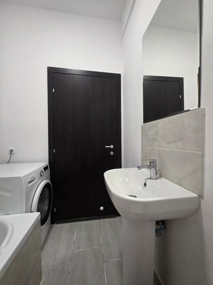 Apartament cu 2 camere semidecomandat în Ultracentral