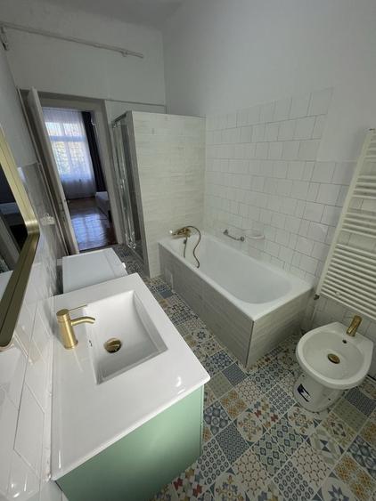 Apartament cu 3 camere în Dosu Bricii