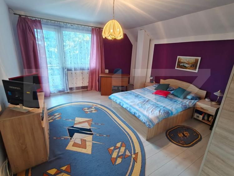 Casă individuală cu 7 camere cu Garaj în Mărișel
