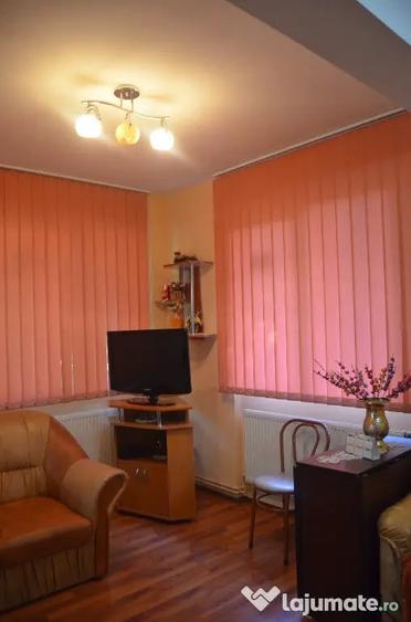 Casă cu 5 camere cu Teren 300 Mp în Cioplea