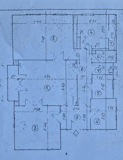 Apartament cu 3 camere decomandat în Sebastian