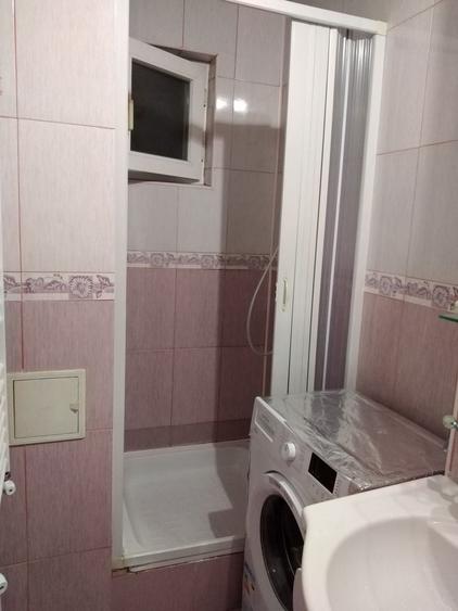 Apartament cu 2 camere semidecomandat în Km 4